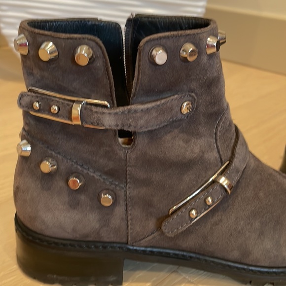 Suede ankle boots - Picture 4 of 9